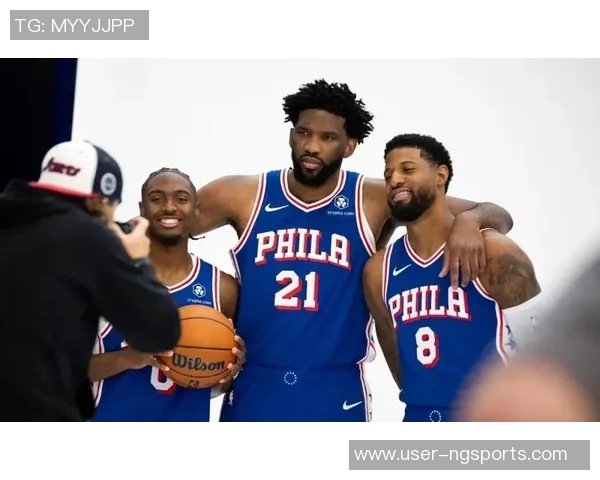 恩比德缺席训练乔治在昨日3v3后今日参与5v5对抗赛